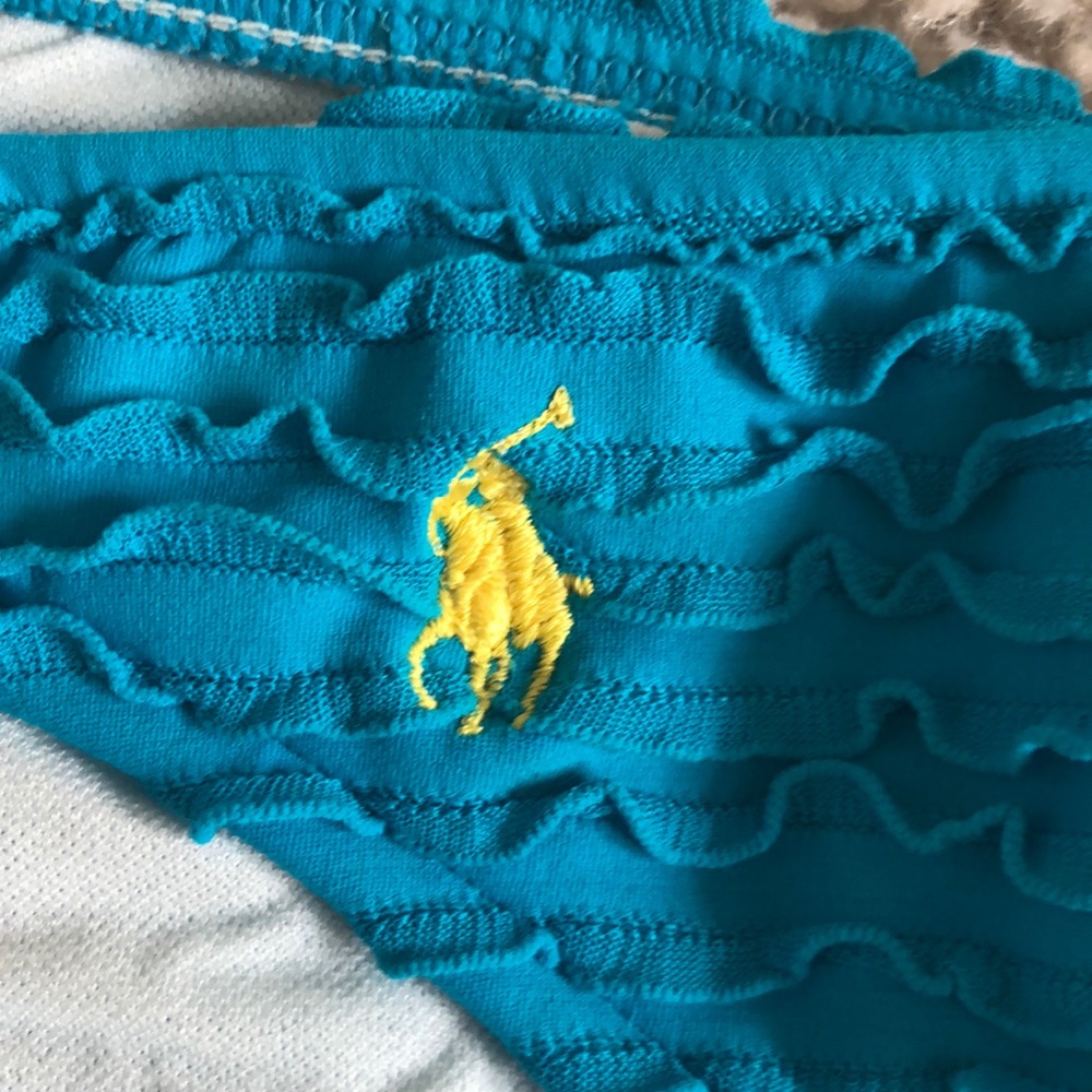 Blue bikini - Picture 4 of 4